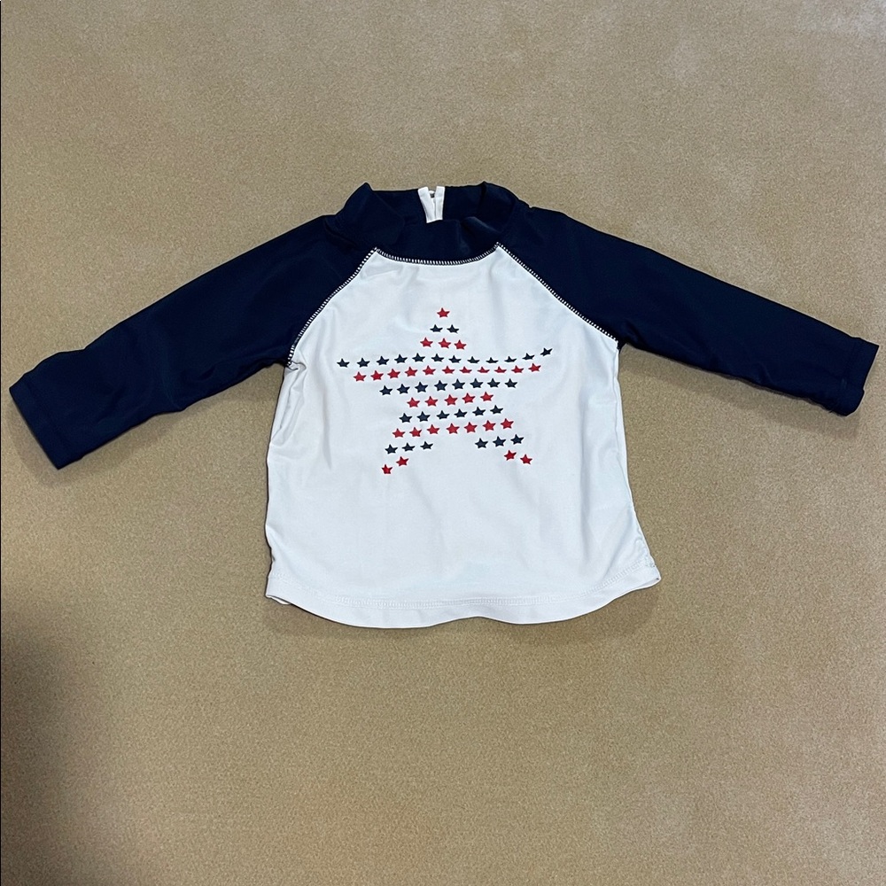 BABY GAP ZIP BACK RED, WHITE, & BLUE STARS LONG SLEEVE RASH GUARD SIZE 6-12M